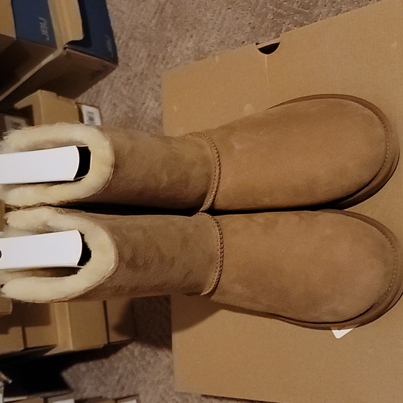 UGG Shoes - 🎁UGG Bailey Bow II Chestnut without Box
